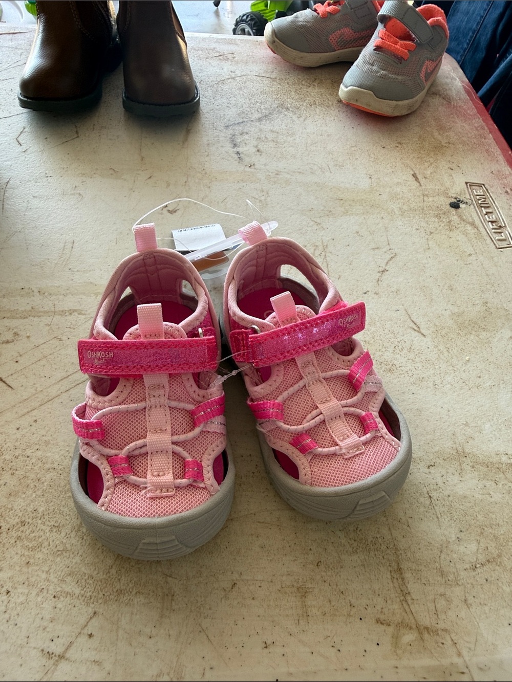 OshKosh B'gosh Pink Mesh Hook-and-Loop Toddlers' Sandals with Gray Soles - Picture 1 of 2